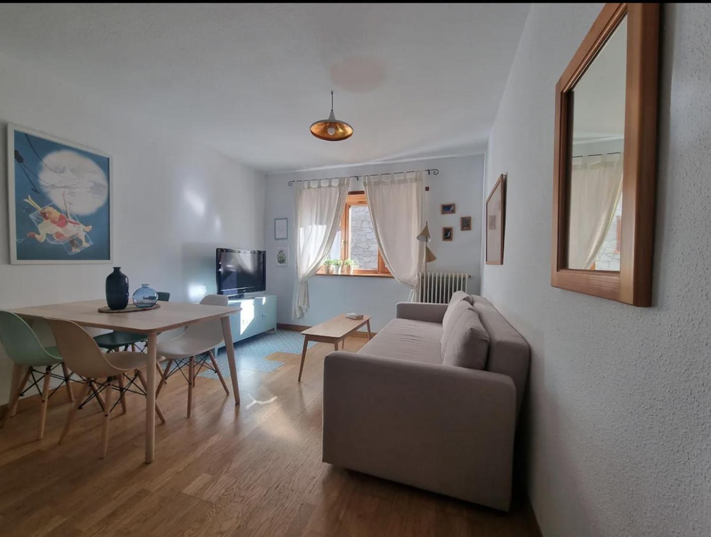 Ferienwohnung Check-In Casas El Rincon Benasque Exterior foto