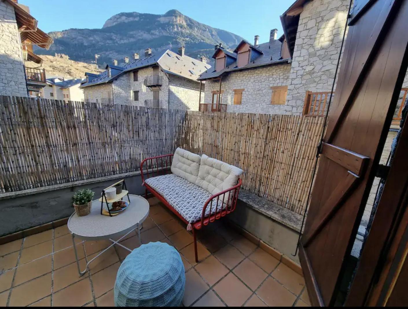 Ferienwohnung Check-In Casas El Rincon Benasque Exterior foto